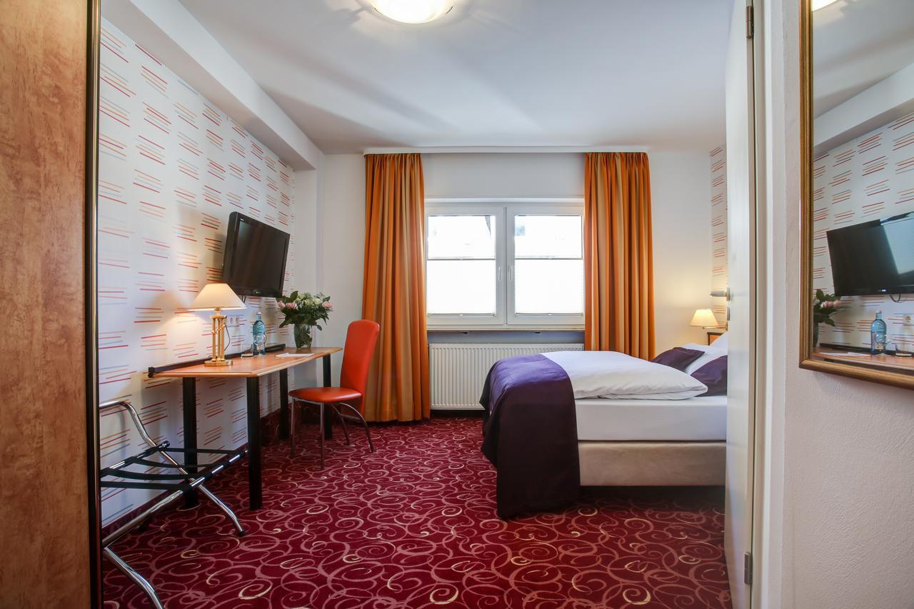Rhein Neckar Hotel Mannheim Exterior photo