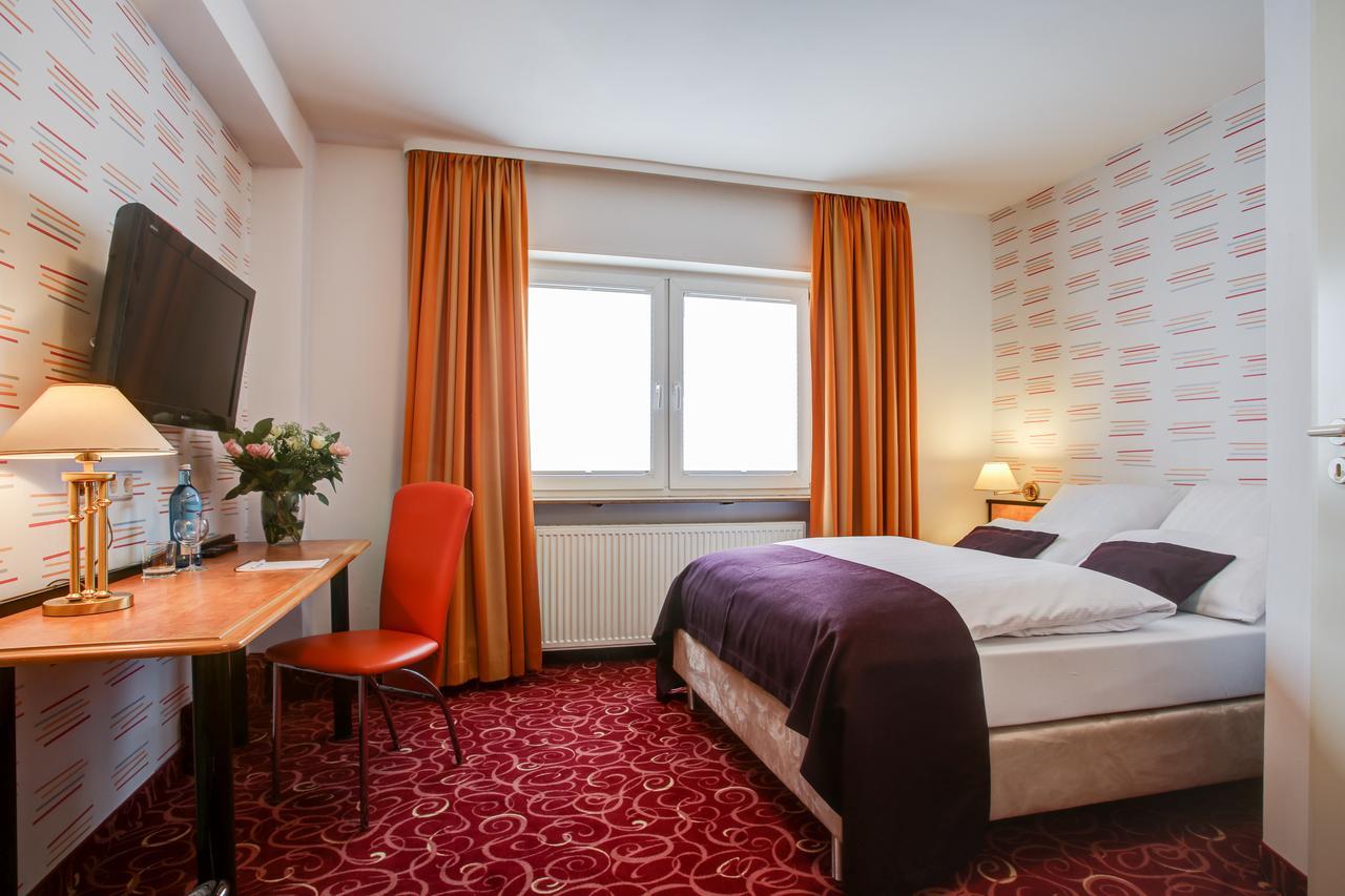 Rhein Neckar Hotel Mannheim Exterior photo