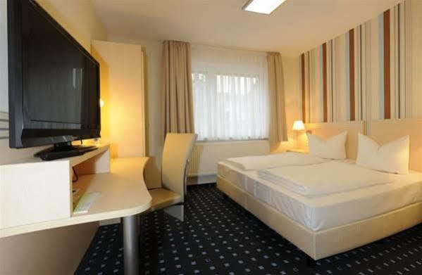 Rhein Neckar Hotel Mannheim Exterior photo
